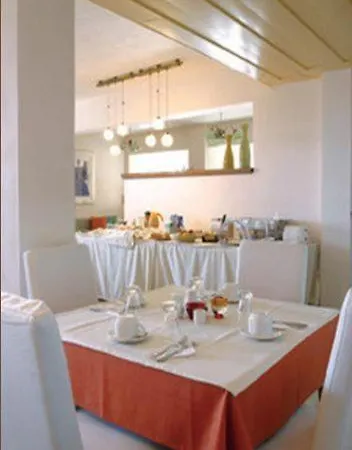 Hotel Serie *